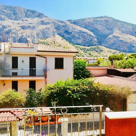 Casa Vacanze Isolotto Isola delle Femmine Exteriör bild