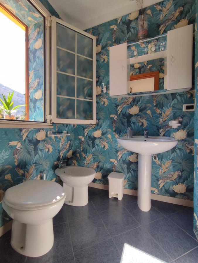 Casa Vacanze Isolotto Isola delle Femmine Exteriör bild