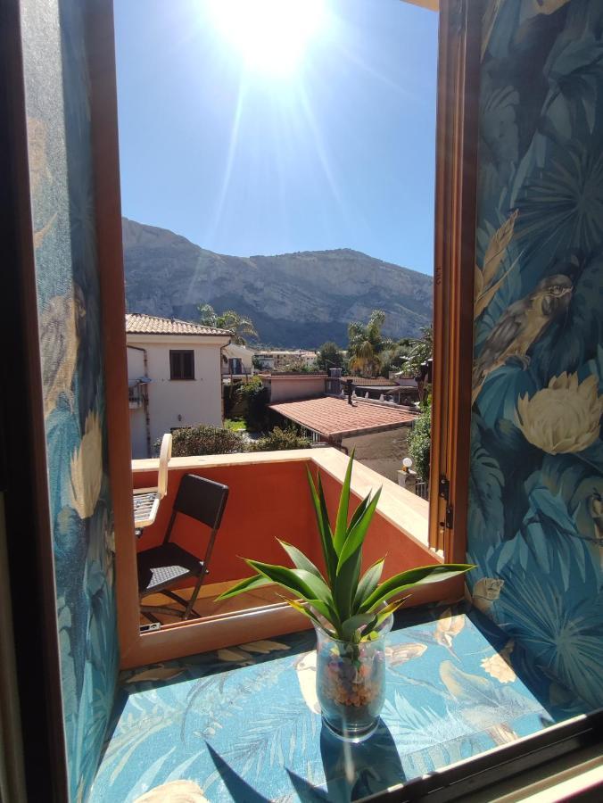 Casa Vacanze Isolotto Isola delle Femmine Exteriör bild