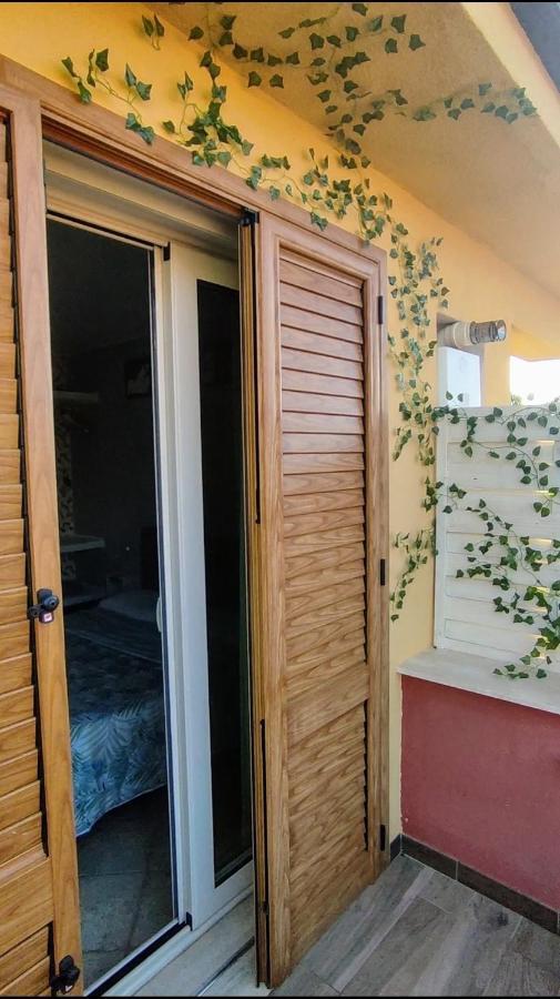 Casa Vacanze Isolotto Isola delle Femmine Exteriör bild